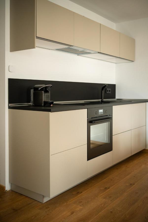 Oldtown Studio Apartment With 2 Bathrooms ดุสเซลดอร์ฟ ภายนอก รูปภาพ